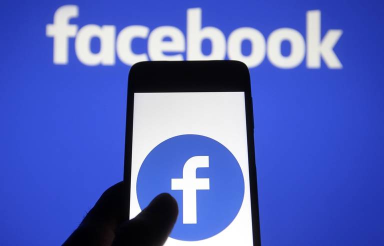 Facebook'un yeni iOS uygulaması, kendi AR filtrelerinizi oluşturmanıza ve paylaşmanıza izin verecek 26 facebook bilgitakipet com