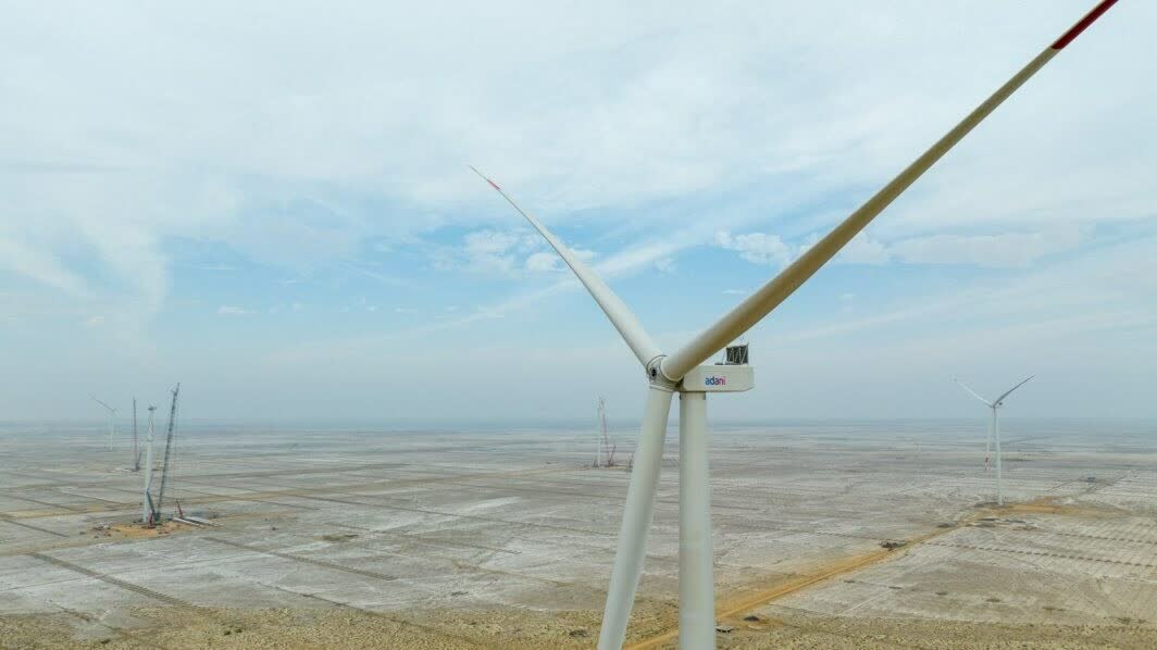 hindistandaki col arazisi paristen 5 kat daha buyuk yenilenebilir enerji parkina ev sahipligi yapacak RhffKYdA
