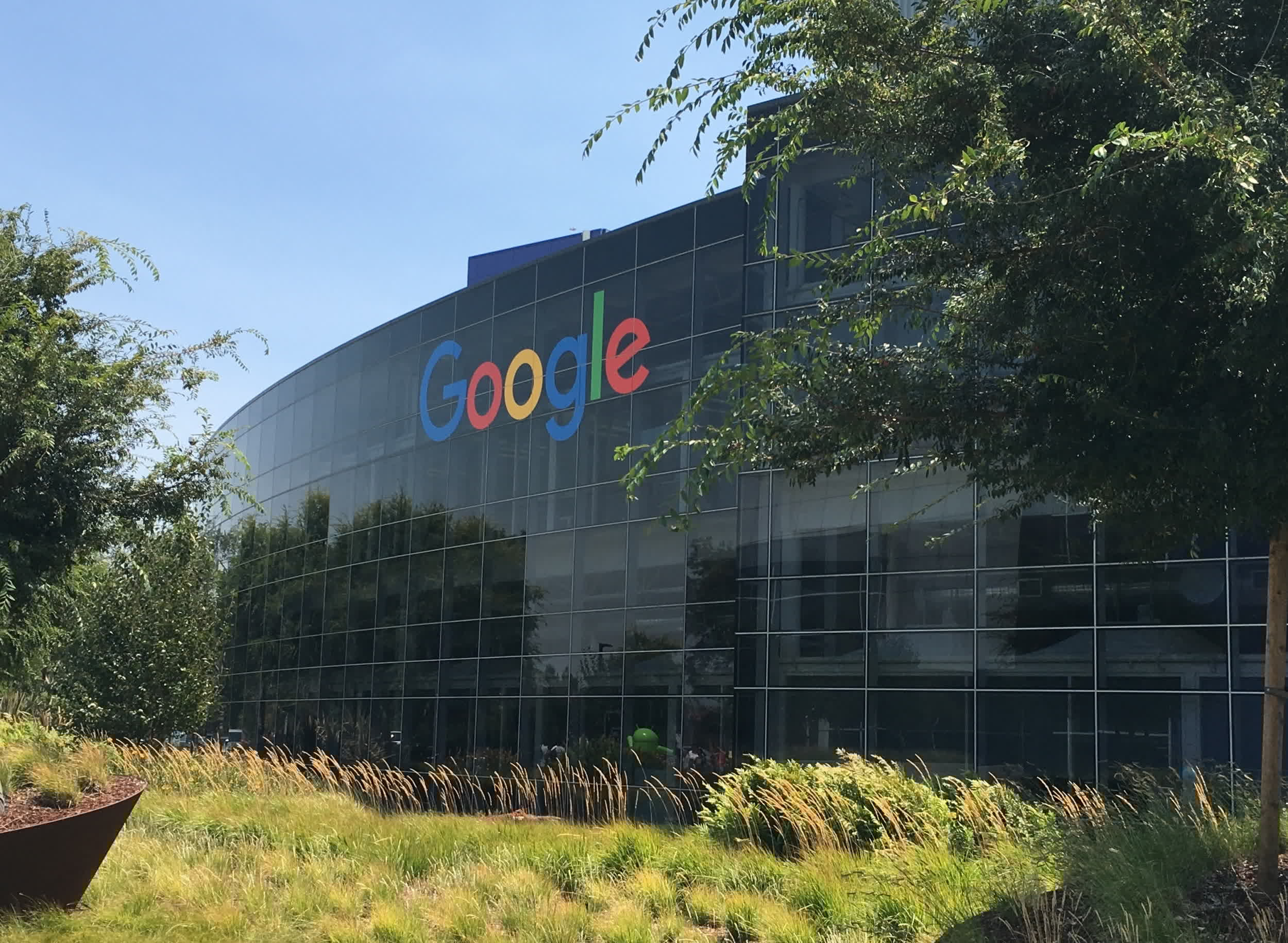 google artik dunyanin ucuncu buyuk veri merkezi islemci tasarimcisi 0 5gEVHGdm