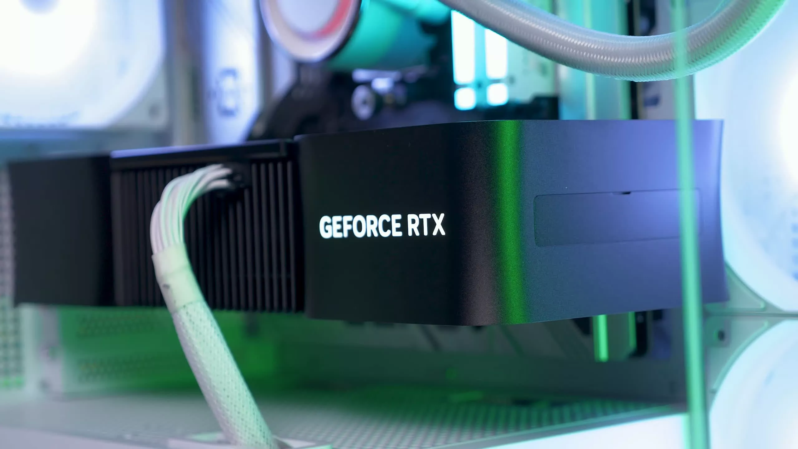 yeni rtx 5090 bant cikisi soylentileri 4090dan daha kucuk 448 bit veri yolu yekpare