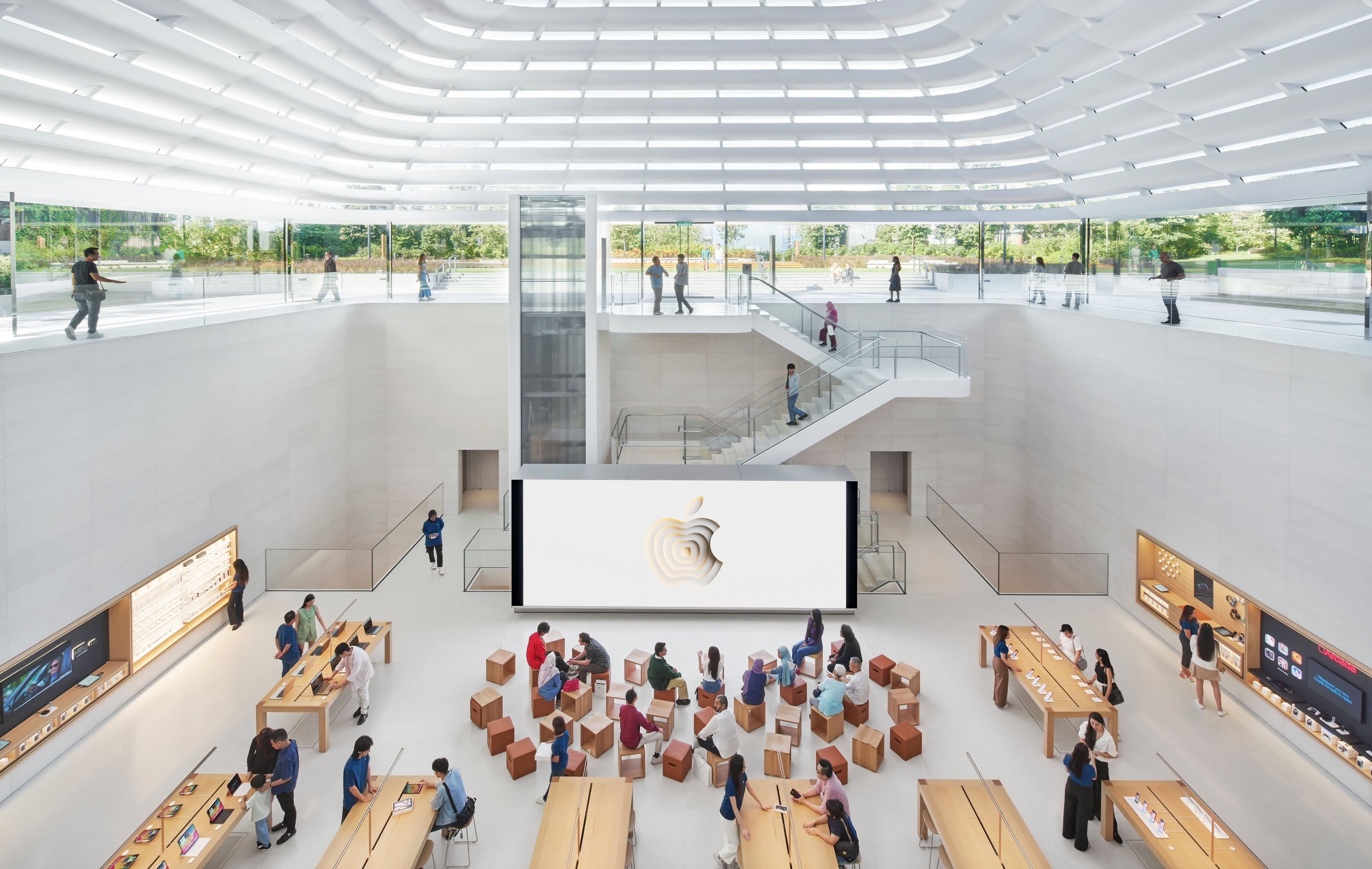 apple 22 hazirandaki buyuk acilis oncesinde guzel kuala lumpur magazasini sergiliyor 0