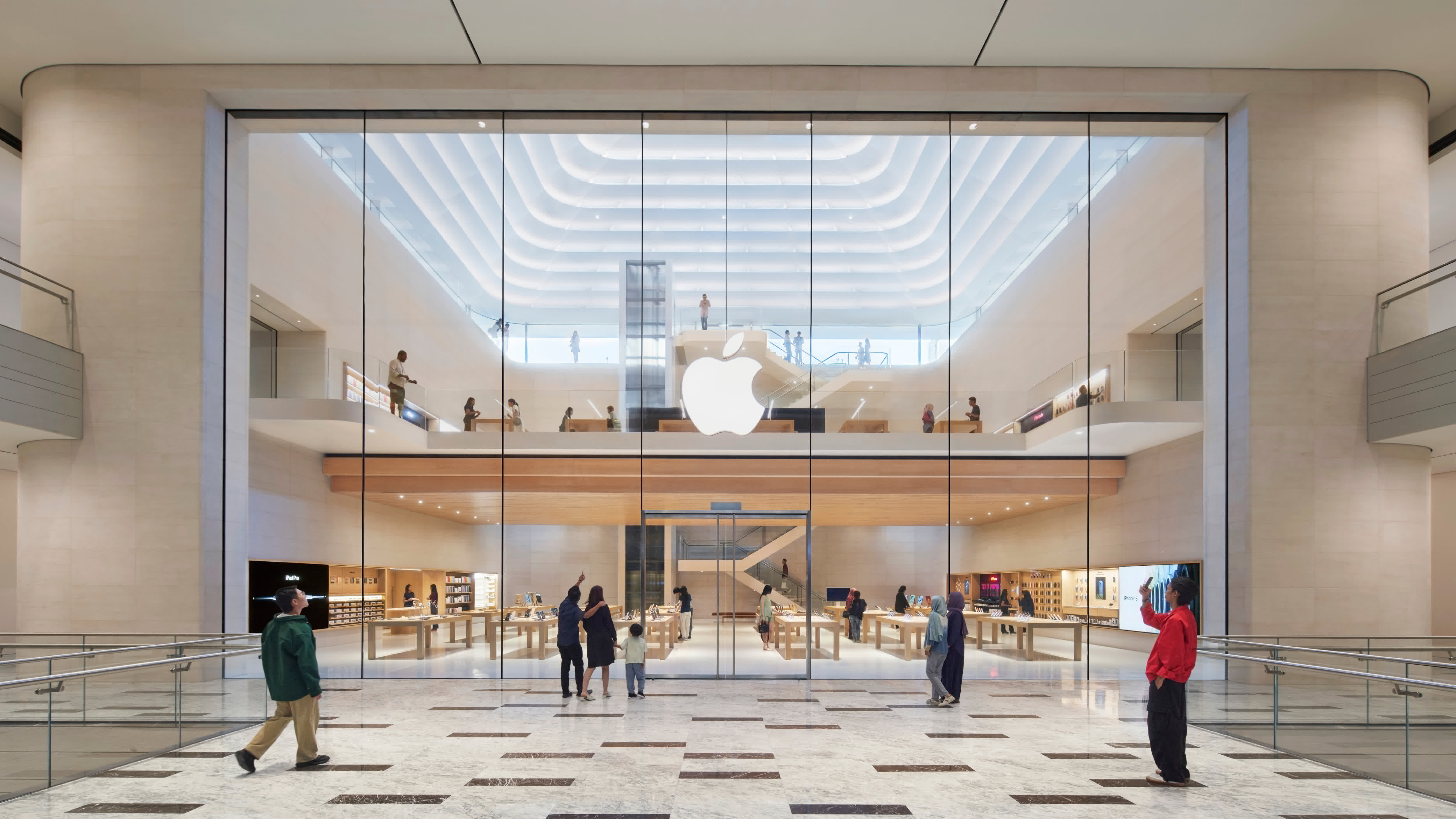 apple 22 hazirandaki buyuk acilis oncesinde guzel kuala lumpur magazasini sergiliyor 2 pilEWIHi
