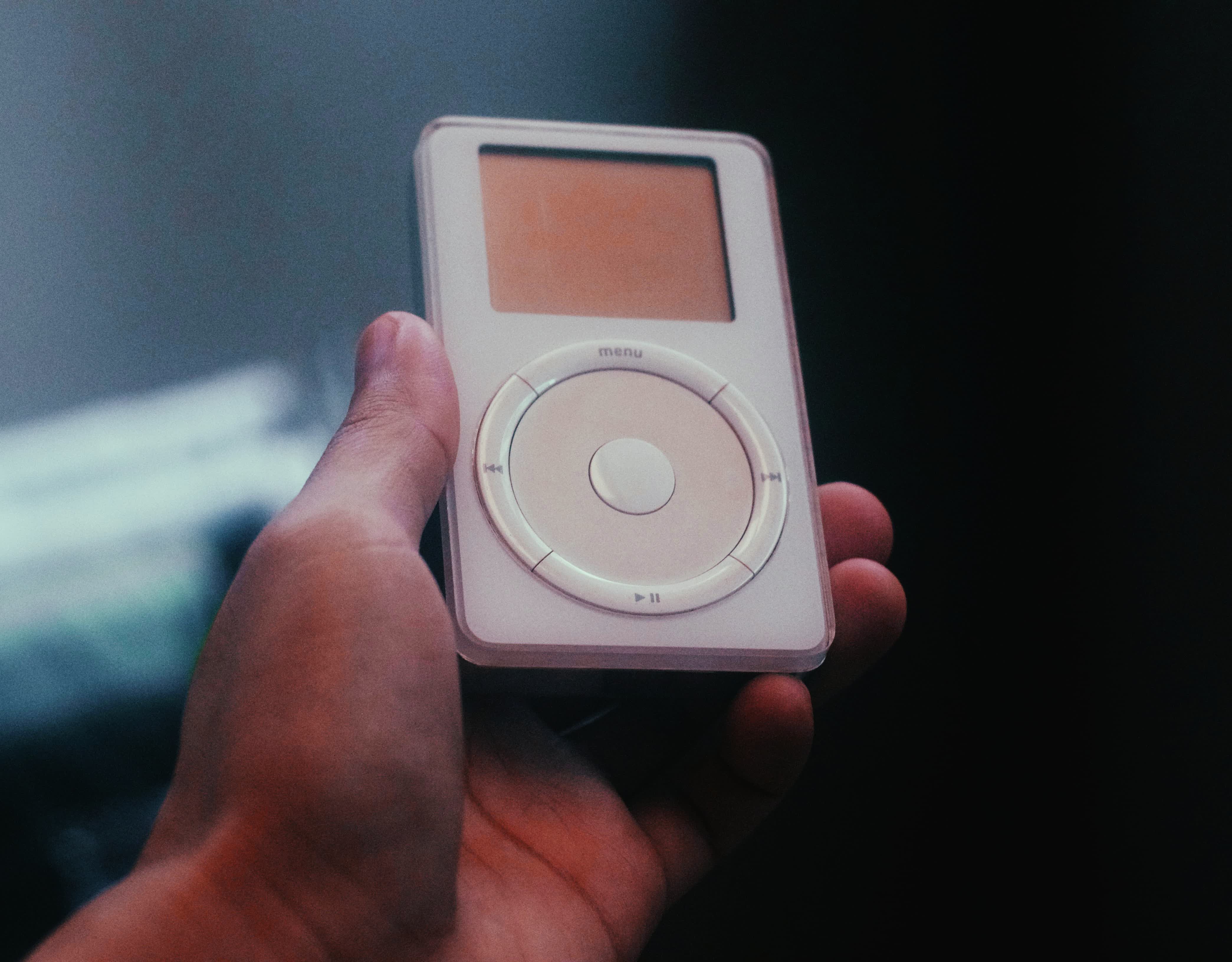 apple ipod o telefondan once cep muzigi 2 FvPGPdkq