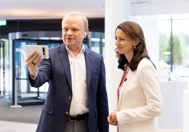 Nokia, 3D mekansal ses kullanarak ilk halka açık 5G çağrısını gerçekleştiriyor 4 nokia 3d mekansal ses kullanarak ilk halka acik 5g cagrisini gerceklestiriyor pPys7lPZ