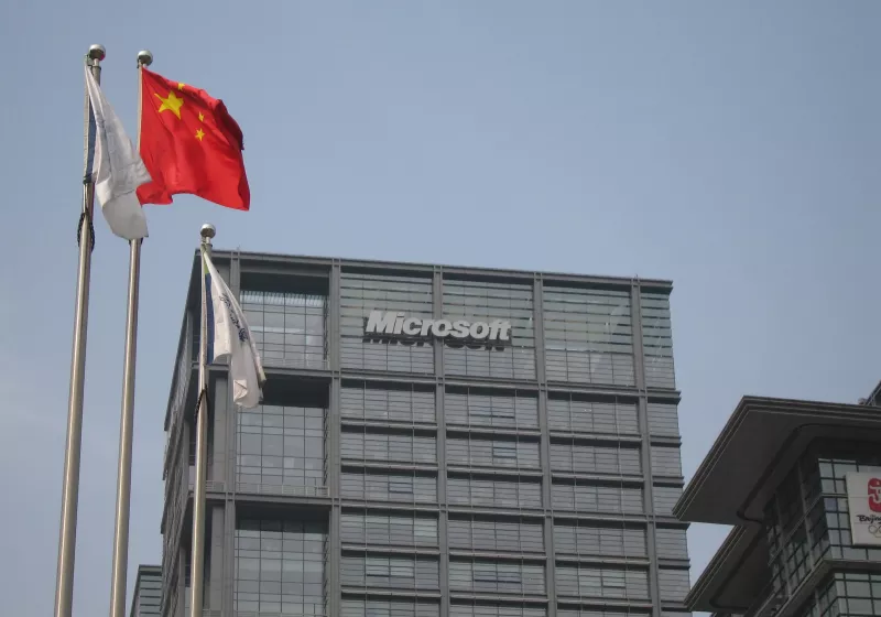 Microsoft, Çin merkezli çalışanlarının iş için Android cihaz kullanmasını yasakladı ve iPhone'lara geçişi zorunlu kıldı 26 microsoft cin merkezli calisanlarinin is icin android cihaz kullanmasini yasakladi ve iphonelara gecisi zorunlu
