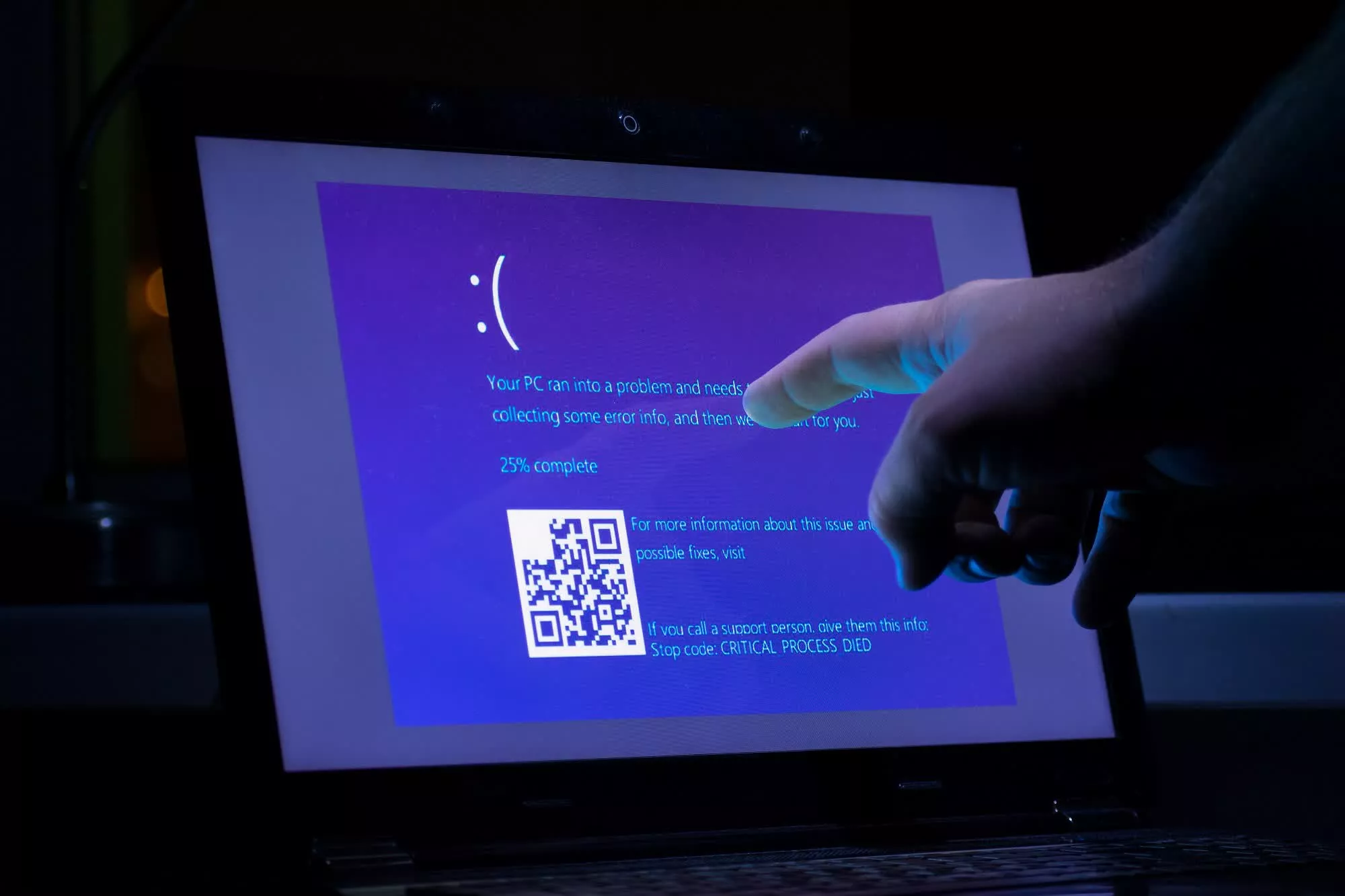 microsoft crowdstrike felaketinin sorumlusunun ab anlasmasi oldugunu ileri surerek usb kurtarma aracini yayinladi 0 QLaeYUwc