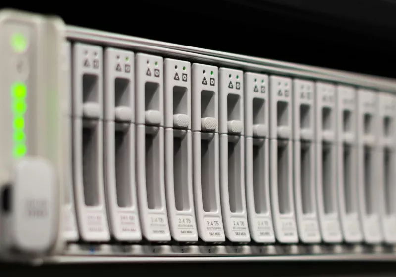 Samsung 60 TB SSD kulübüne katılıyor, gelecekteki 122 TB modelini duyurdu 8 samsung 60 tb ssd kulubune katiliyor gelecekteki 122 tb modelini duyurdu tRZ5LO3E